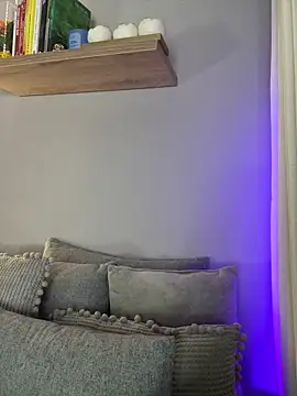 FridaKlein online show from 7, 12, 2024