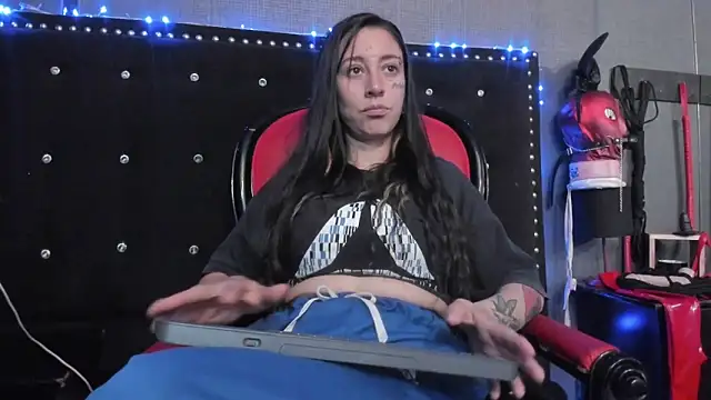 LusstCruella online show from 19, 1, 2025