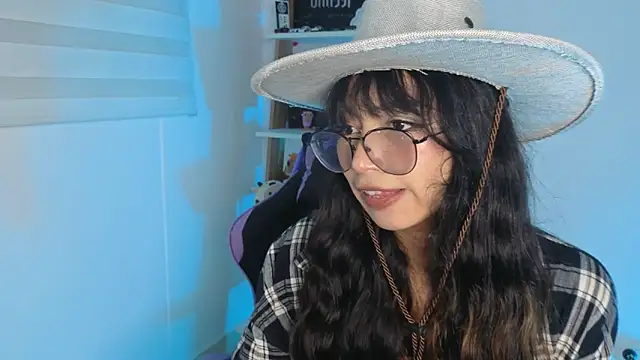 Yommi Winx online show from 16, 1, 2026