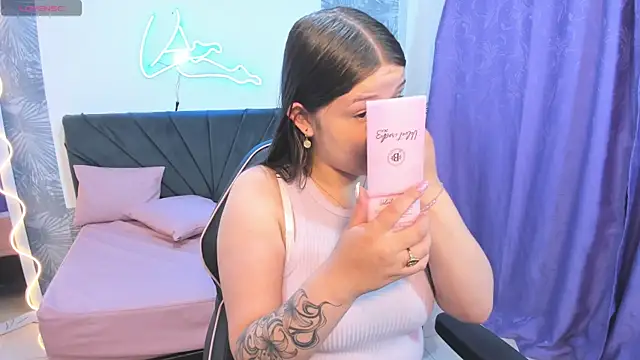 Krysstal tay online show from 14, 4, 2026