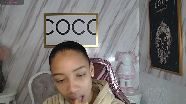 Violeth b online show from 11, 2, 2025