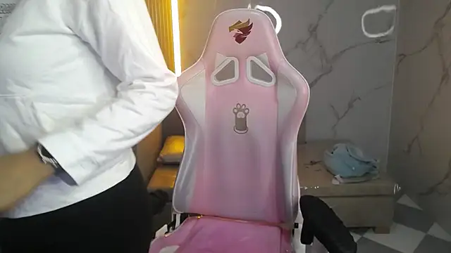 Violeth b online show from 13, 1, 2026