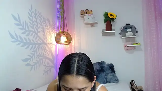 Alison Wiley online show from 9, 10, 2025