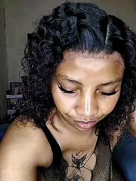 Snapshot of quenliyasa chatting on 15, 5, 2026 quenliyasa online show from 15, 5, 2026