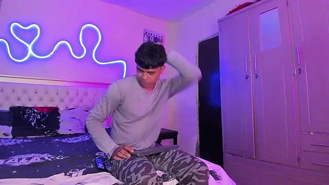 dafnezahiraa  online show from 5, 2, 2026