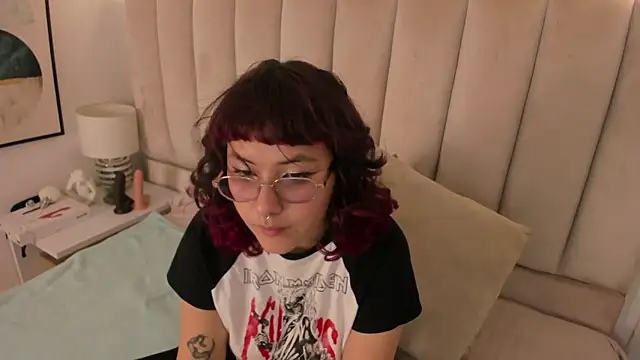 Haru Bonny online show from 28, 11, 2025