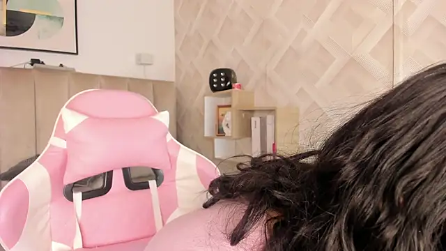 Haru Bonny online show from 14, 3, 2026