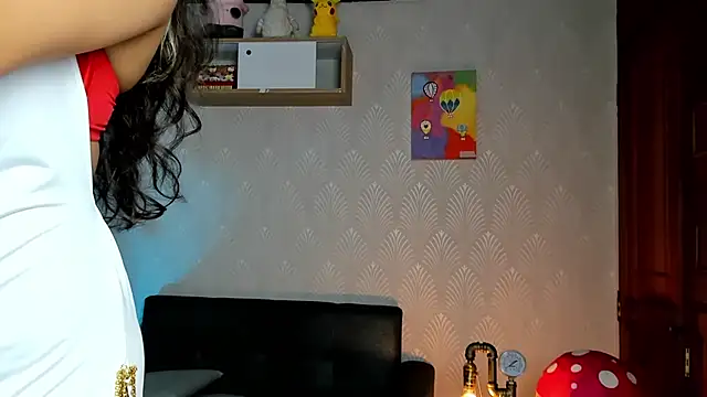 Snapshot of Alaia_Love77 chatting on 15, 7, 2026 Alaia Love77 online show from 15, 7, 2026
