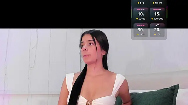 Snapshot of Isaa_Queen chatting on 17, 10, 2025 Isaa Queen online show from 17, 10, 2025