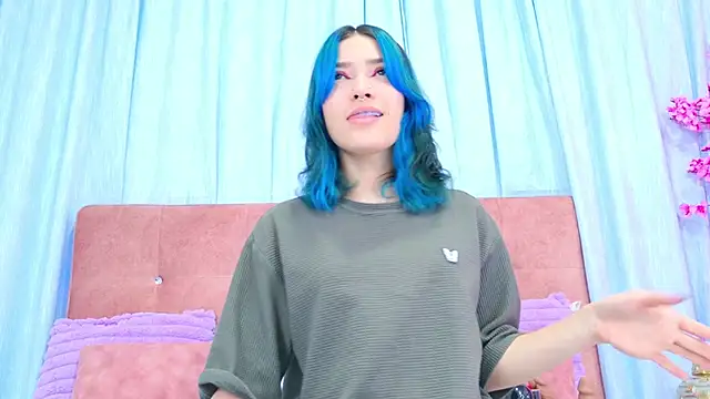 AlliciaKim online show from 28, 11, 2025