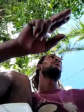 Snapshot of gwadaa9 chatting on 12, 12, 2024 gwadaa9 online show from 12, 12, 2024