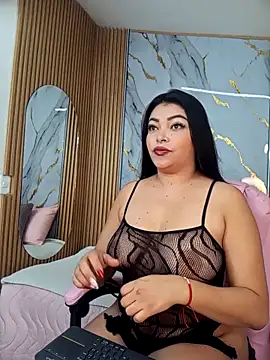 Snapshot of EmaBakker chatting on 11, 10, 2025 EmaBakker online show from 11, 10, 2025