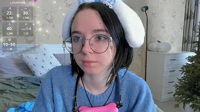 Nora Failure online show from 10, 1, 2025