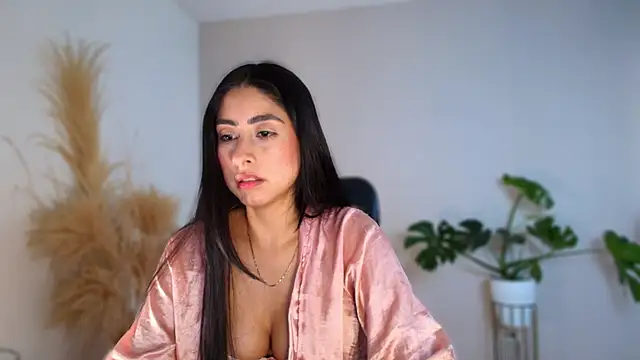 auroracaruso11 online show from 14, 4, 2026