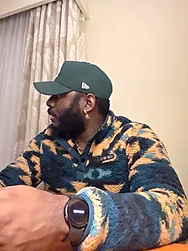 Snapshot of Stayinalive1992 chatting on 4, 12, 2025 Stayinalive1992 online show from 4, 12, 2025