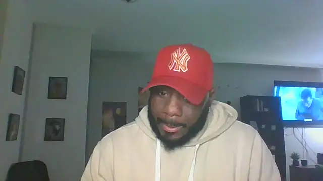 Snapshot of Stayinalive1992 chatting on 16, 12, 2025 Stayinalive1992 online show from 16, 12, 2025