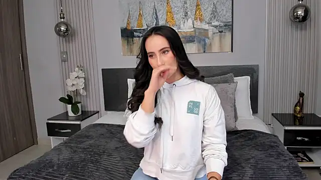 SaraGomez1 online show from 23, 5, 2026