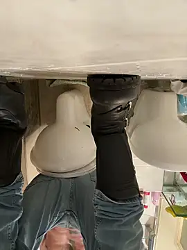 gianluca75gggggggh online show from 1, 2, 2026