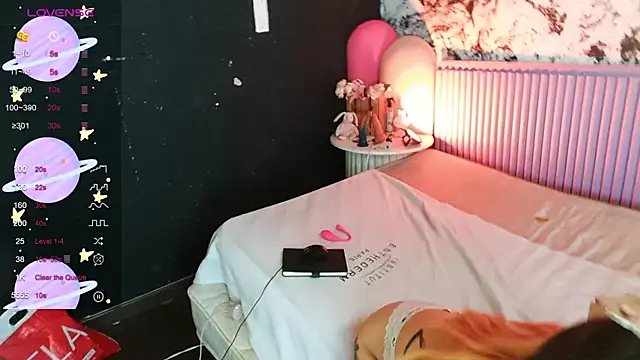 Snapshot of Hayley_A02 chatting on 12, 1, 2025 Hayley A02 online show from 12, 1, 2025