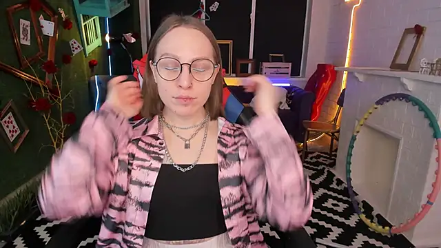 AphexQueen online show from 26, 2, 2025