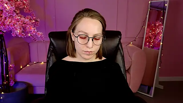 AphexQueen online show from 7, 3, 2025