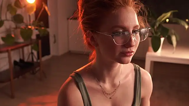 EsmaCrumbley online show from 4, 3, 2026