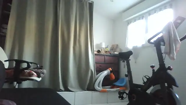 Snapshot of naturiste974 chatting on 2, 10, 2025 naturiste974 online show from 2, 10, 2025