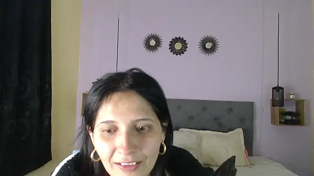 Snapshot of emily_leinner chatting on 15, 1, 2026 emily leinner online show from 15, 1, 2026