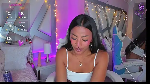 Amber villalobos  online show from 13, 2, 2025