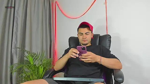 kalivan voinesscu online show from 1, 12, 2025