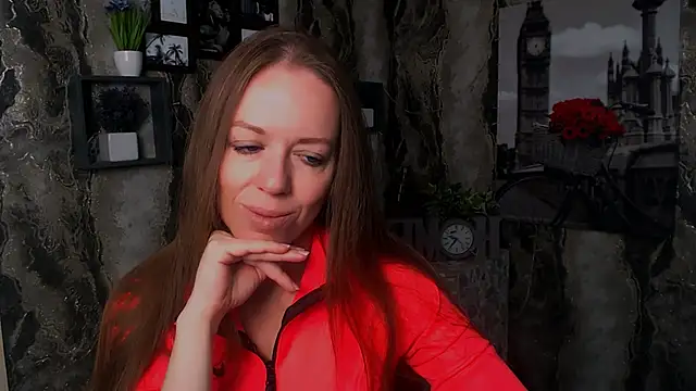 Snapshot of GloriaSi_ chatting on 5, 10, 2025 GloriaSi online show from 5, 10, 2025