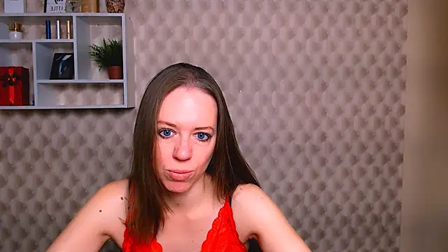 Snapshot of GloriaSi_ chatting on 8, 11, 2025 GloriaSi online show from 8, 11, 2025