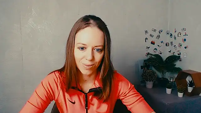 Snapshot of GloriaSi_ chatting on 13, 11, 2025 GloriaSi online show from 13, 11, 2025