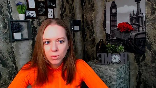 Snapshot of GloriaSi_ chatting on 30, 11, 2025 GloriaSi online show from 30, 11, 2025