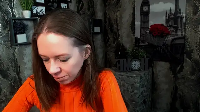 Snapshot of GloriaSi_ chatting on 15, 12, 2025 GloriaSi online show from 15, 12, 2025