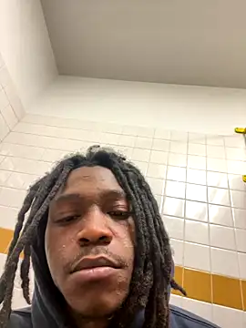 sneakylink13   online show from 1, 11, 2025