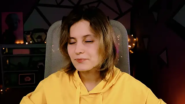 LolaAsmus online show from 28, 2, 2025