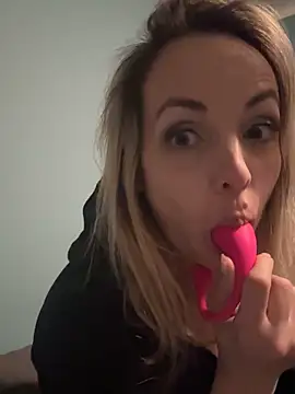 Snapshot of Annelibre chatting on 28, 1, 2025 Annelibre online show from 28, 1, 2025