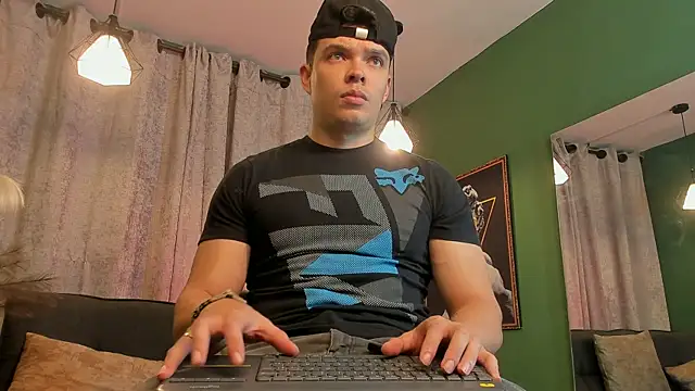 Snapshot of Jake_Tylerr_ chatting on 15, 9, 2025 Jake Tylerr  online show from 15, 9, 2025