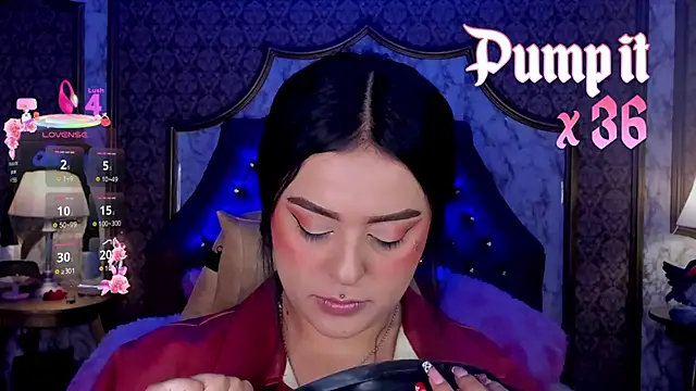 SoffiQueen online show from 2, 3, 2026