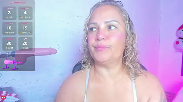 Snapshot of jonson- chatting on 18, 12, 2025 jonson- online show from 18, 12, 2025