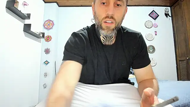 Antoniohot2024 online show from 5, 1, 2025