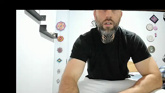 Antoniohot2024 online show from 5, 1, 2025