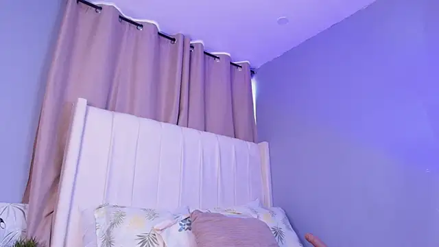 Shenoa1 online show from 6, 11, 2025