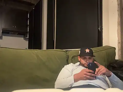 Snapshot of Insaneskillzz69 chatting on 7, 3, 2025 Insaneskillzz69 online show from 7, 3, 2025