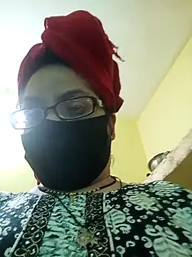 Snapshot of heenage chatting on 6, 3, 2025 heenage online show from 6, 3, 2025