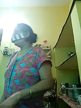 Snapshot of heenage chatting on 31, 10, 2025 heenage online show from 31, 10, 2025