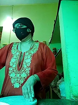 heenage online show from 23, 12, 2025