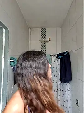 Snapshot of luuhcat09 chatting on 18, 1, 2026 luuhcat09 online show from 18, 1, 2026