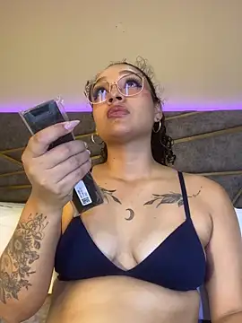 EMILYY FOXY online show from 4, 6, 2026